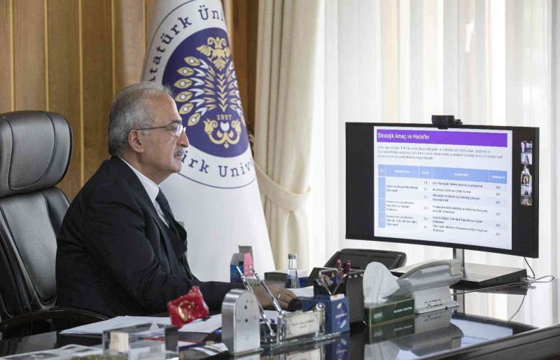 Doğu Anadolu Gözlemevinin komite toplantısı gerçekleşti
