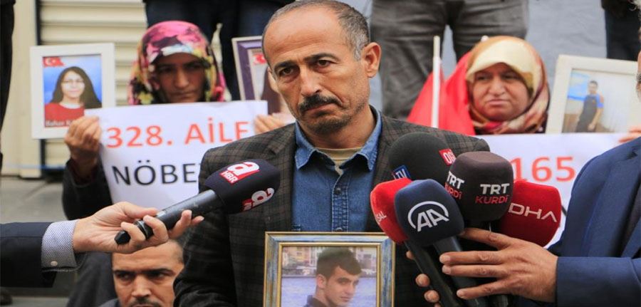 Evlat nöbetine iki aile daha katıldı