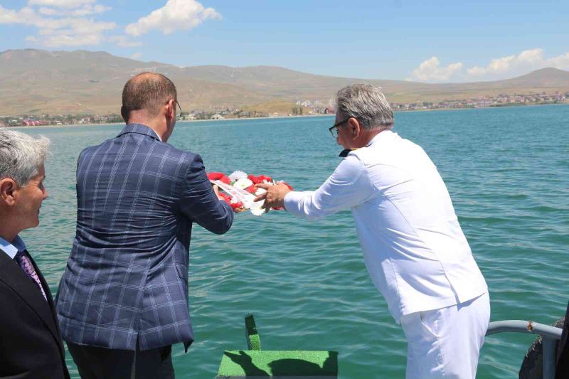 Tatvan’da Kabotaj Bayramı törenle kutlandı
