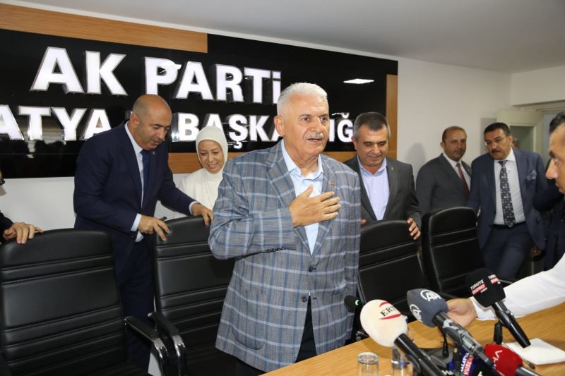 Binali Yıldırım: ’’Vesayetlerle, darbelerle bir şey elde edemeyenler yeni bir arayış içerisindeler