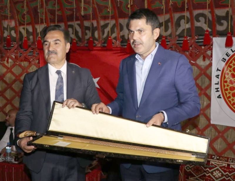 Bakan Kurum: “Selçuklu’nun başkenti Ahlat ülkemiz için çok önemli”
