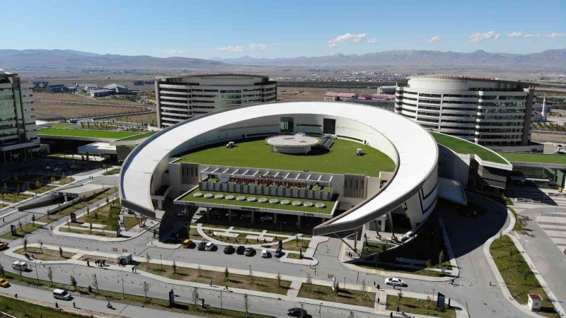 Erzurum Şehir Hastanesi kalp hastalarına şifa oldu
