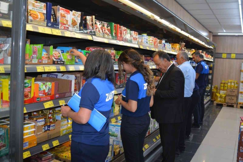 Hakkari’deki marketler denetlendi
