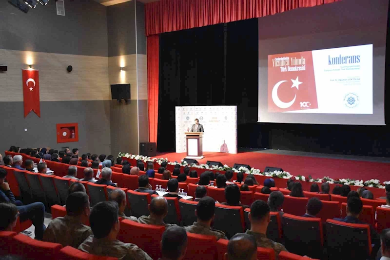 Cumhuriyeti’nin 100. Yılında ‘Türk Demokrasisi’ paneli
