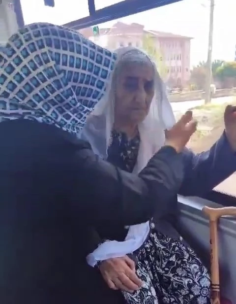 Otobüs şoförü, fenalaşan yolcuyu hastaneye yetiştirdi
