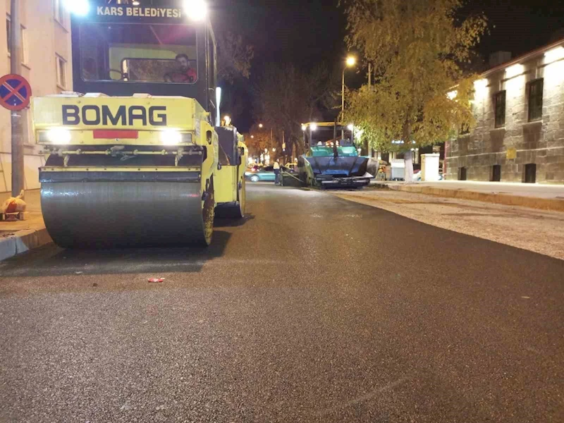 Vali devreye girdi protokol yolu sıcak asfalt oldu
