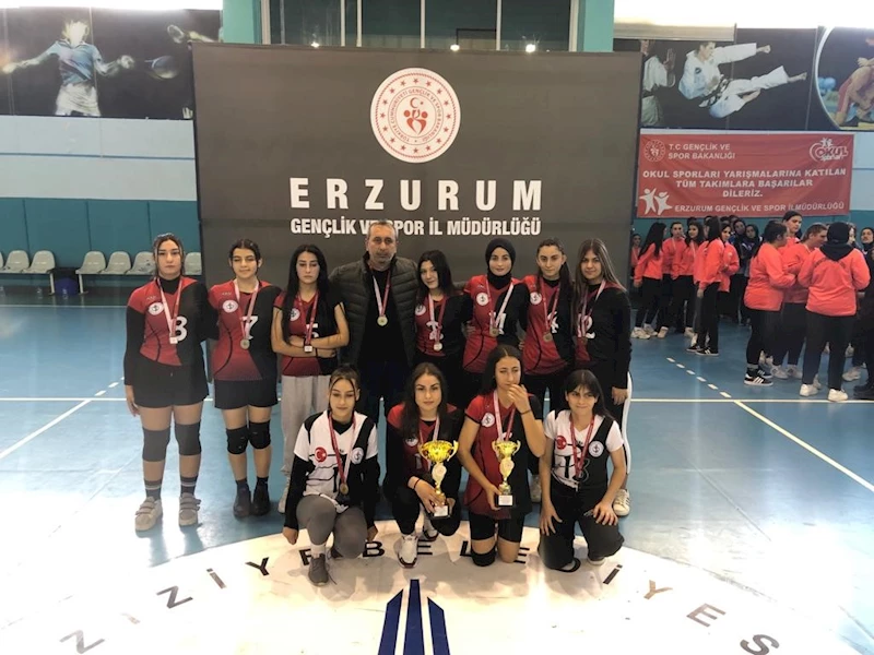 Oltulu kız hentbol takımı il birincisi
