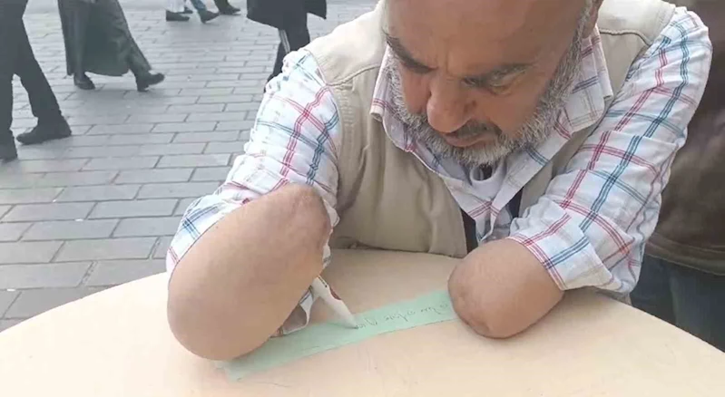 Elleri olmayan vatandaştan Gazze’ye destek imzası: ’’İsrail yıkılacaksa senin bu imzanla yıkılacak’’
