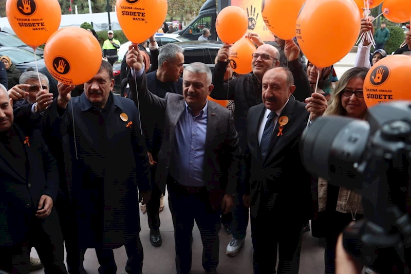 Malatya Park’ta ‘Kadına yönelik şiddetle uluslararası mücadele günü’ etkinliği
