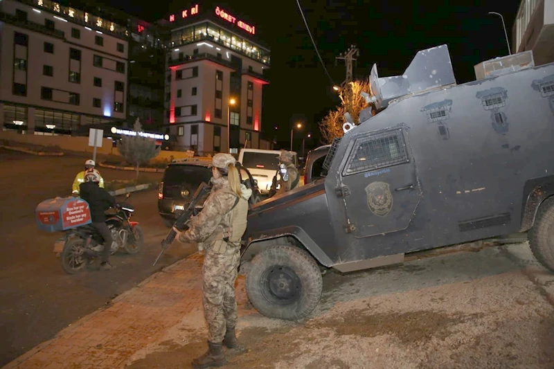 Hakkari’de 143 personelle “Narko-Alan” uygulaması
