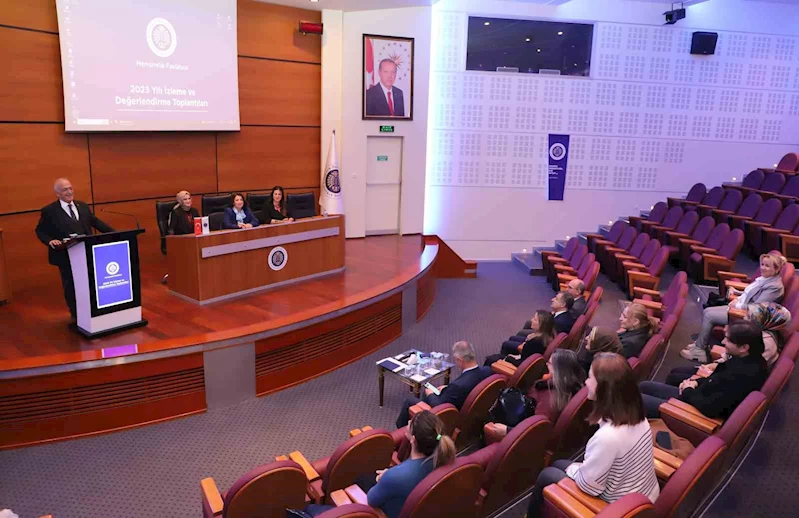 Atatürk Üniversitesi’nde 2023 yılı akademik izleme ve değerlendirme toplantıları devam ediyor
