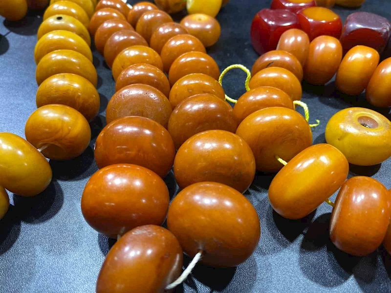 Osmanlı döneminden kalma 150 yıllık çadır düğmeleri tespihe dönüşüyor
