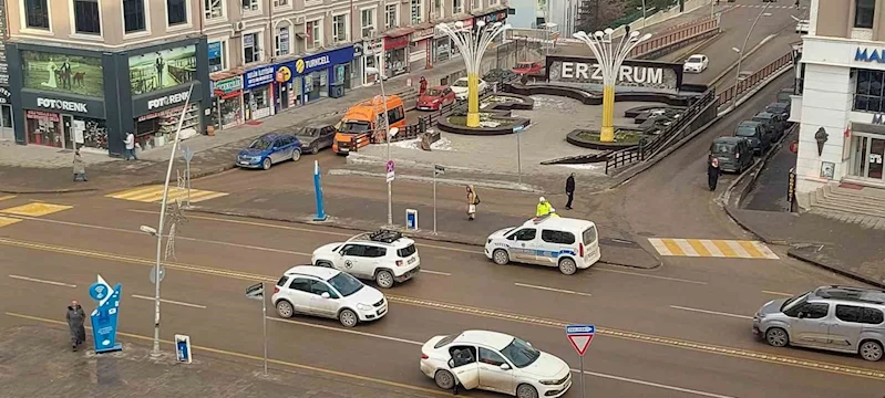 Erzurum trafiğine 1 ayda 3 bin 174  araç kaydı
