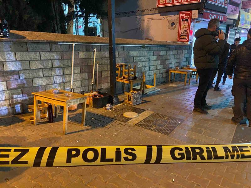 Eyüpsultan’da silahlı çatışma: 1’i bebek 2’si ağır 4 kişi yaralandı
