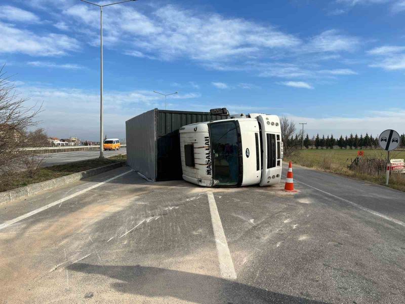 Kırklareli’nde tır ile otomobil çarpıştı: 4 yaralı
