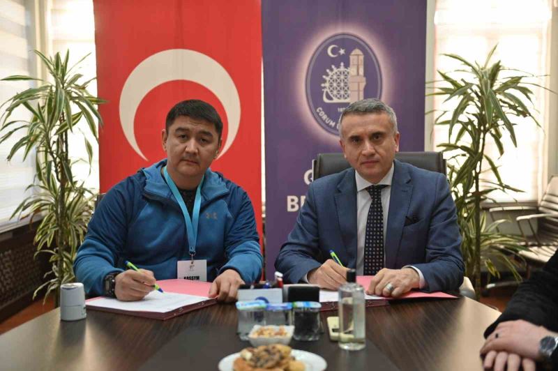 Kazakistanlı vakıftan depremzedelere yardım
