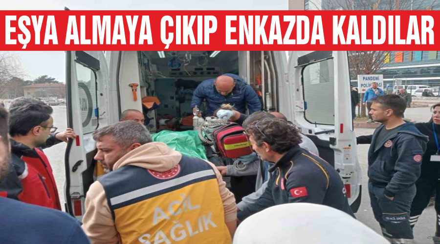 Eşya almaya çıkıp enkazda kaldılar