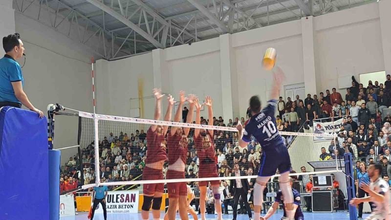 AXA Voleybol Efeler Ligi: TÜRŞAD: 0 - Galatasaray: 3
