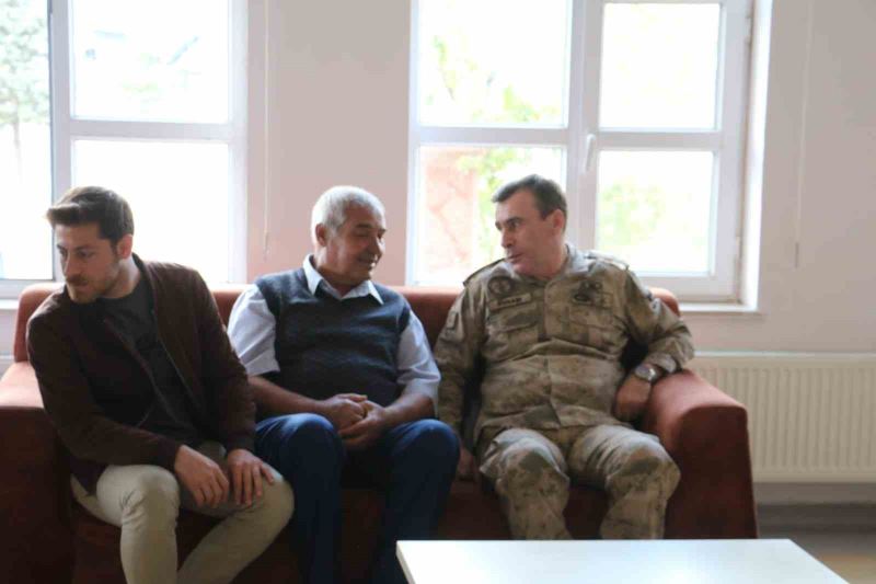 Jandarma özel bireyleri unutmadı

