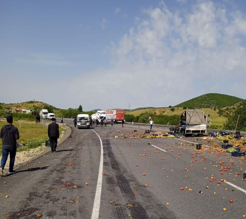 Bingöl’de tır kamyonetle çarpıştı: 1 ölü, 1 yaralı
