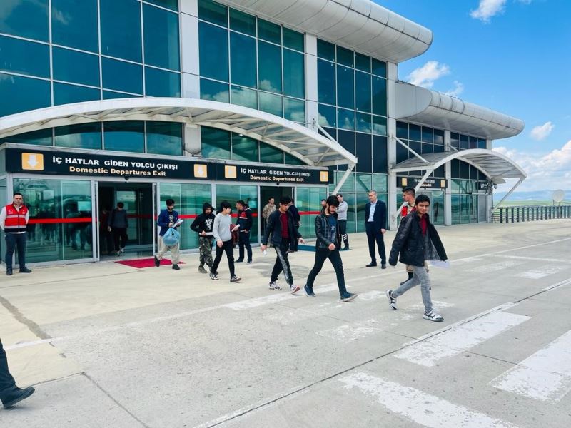 Ağrı’da göçmen kaçakçılığına geçir verilmiyor
