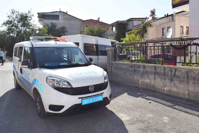 Tartıştığı şahsı silahla yaraladı
