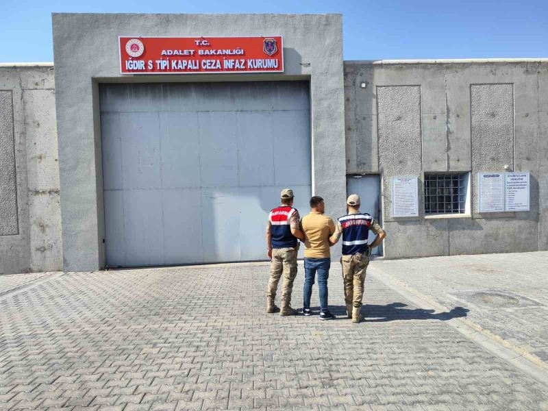 Uyuşturucudan 10 yıl hapis cezası bulunan firari hükümlü tutuklandı
