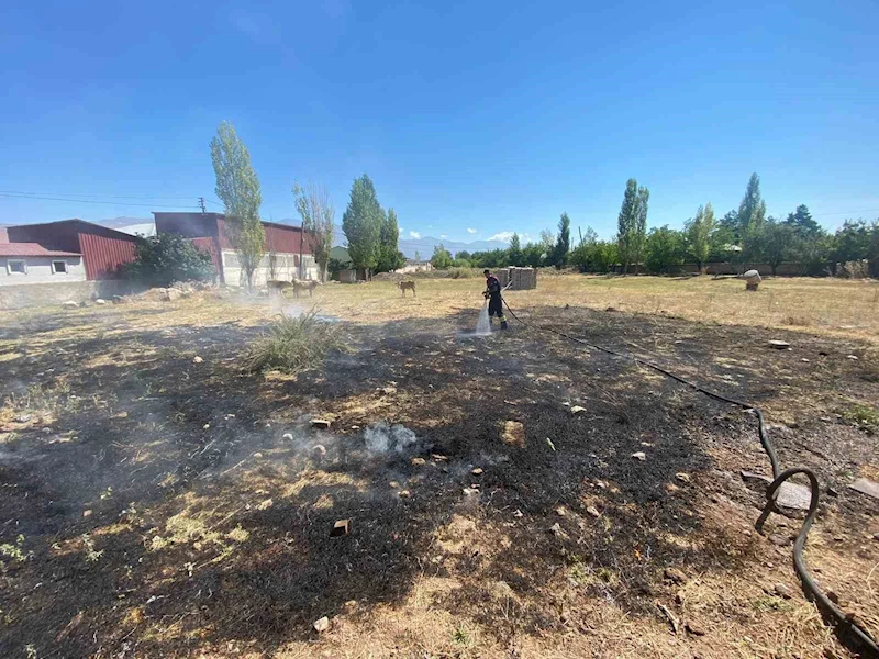 Ot yangını büyümeden kontrol altına alındı
