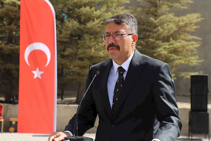 Vali Çelik: 