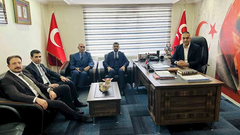 AK Parti’den MHP’ye tebrik ziyareti
