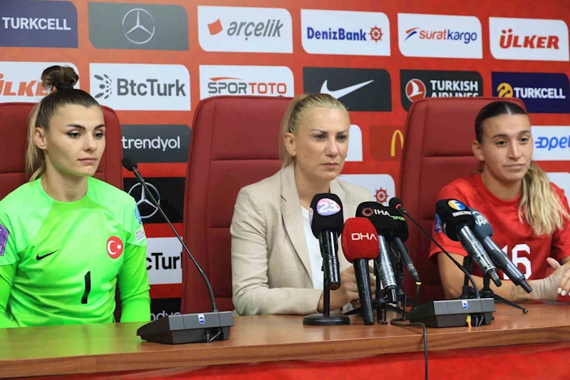 Necla Güngör Kıragası: “Seyirci rekorunu Elazığ’da kırdık