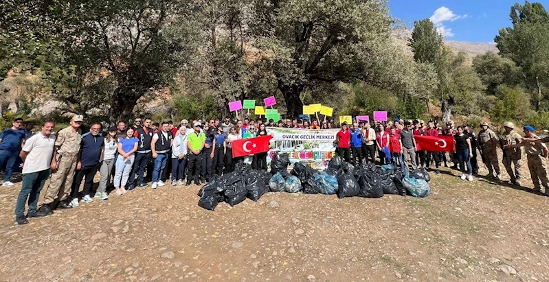 Her yıl on binlerce kişinin ziyaret ettiği gözelerde çevre temizliği
