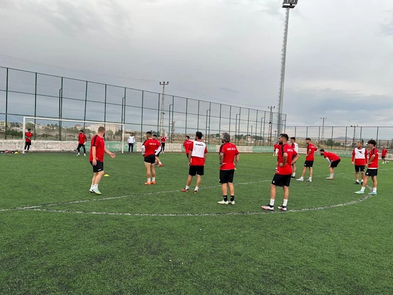 Kars 36 Spor hazırlıklarına devam ediyor
