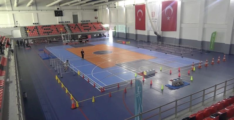 Özel yetenek sınavında 730 aday kıyasıya mücadele etti
