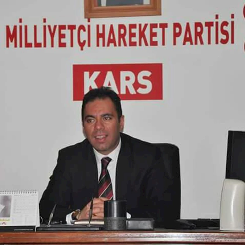 Cumhur ittifakının Kars adayı Ötüken Senger
