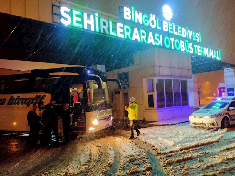 Bingöl’de şehirlerarası yolcu ve yük taşımacılığı yapan araçlara denetim
