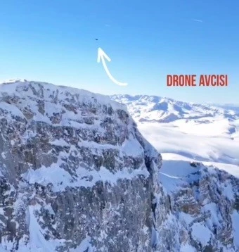 Erzincan’da kartal drone avladı
