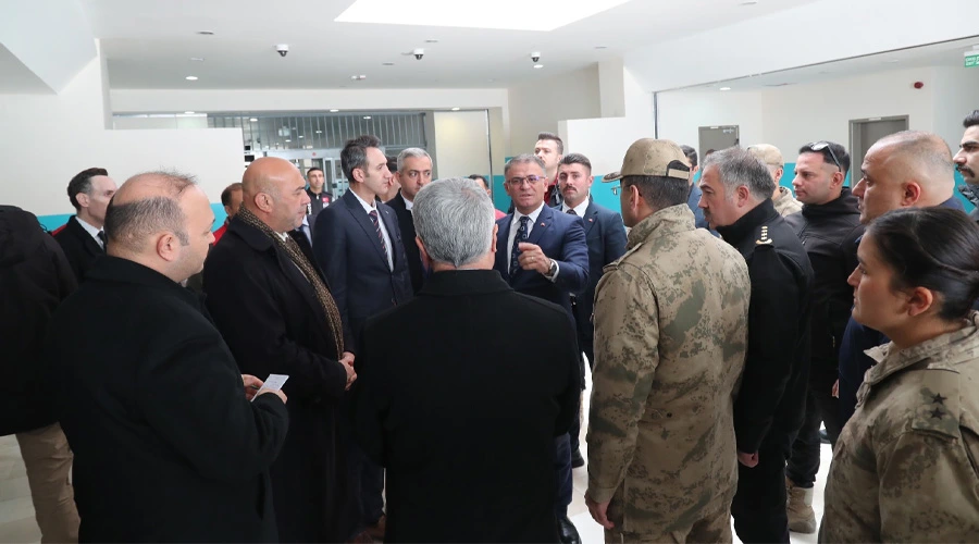 Van Valisi Balcı, Göç İdaresi Merkezi