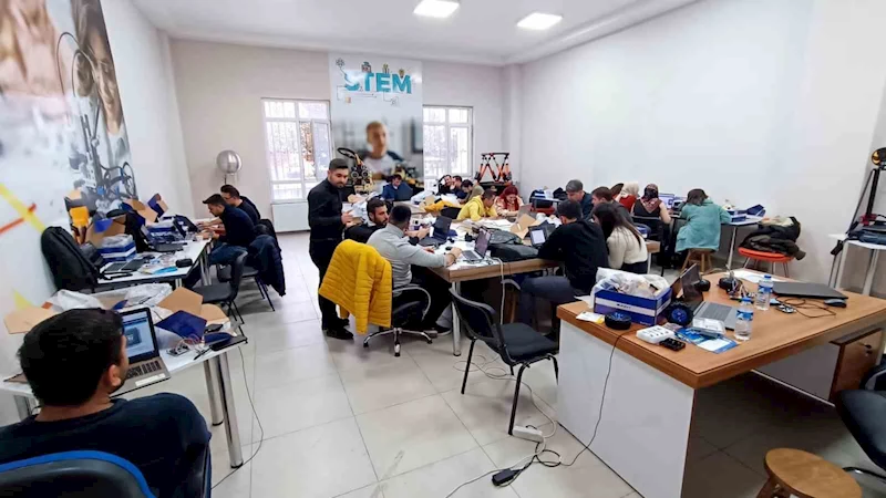 Ağrı’da Teknoloji Yarışması finalistleri eğitim aldı
