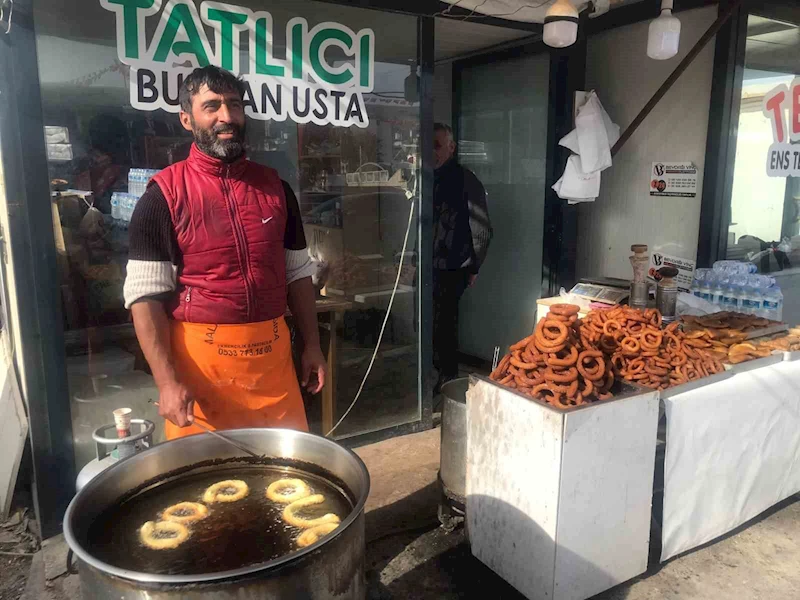 Malatya’da esnafın konteynerde Ramazan mesaisi
