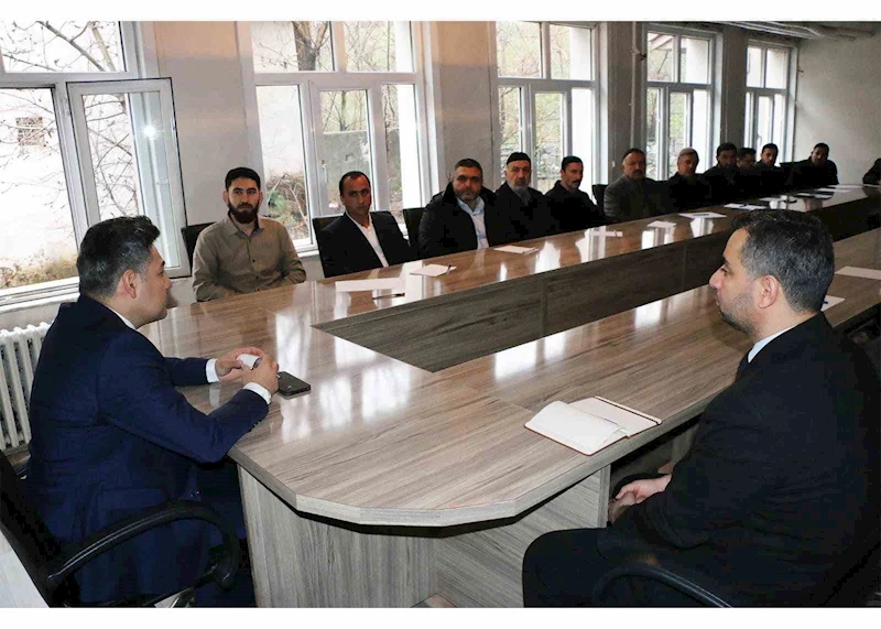 Kaymakam Özçelik: “İmamlarımızın hem dini hem de milli sorumlulukları vardır”
