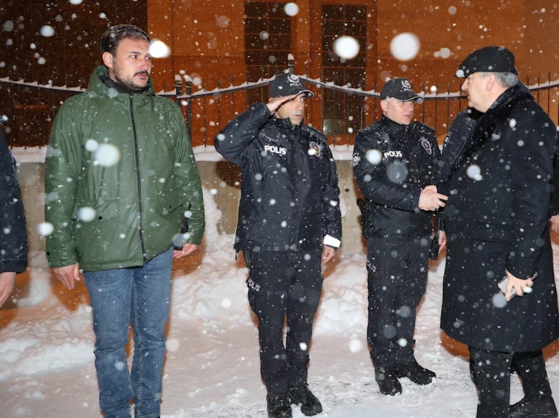 Emniyet Müdürü Yırtar personelle sahur yaptı
