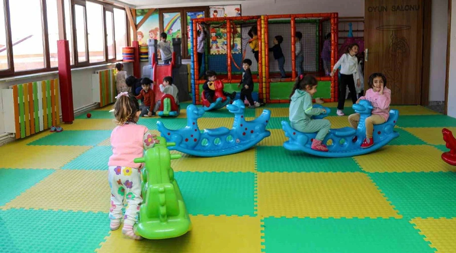Van Büyükşehir Belediyesi Kreş ve Servis Ücretleri Belirlendi