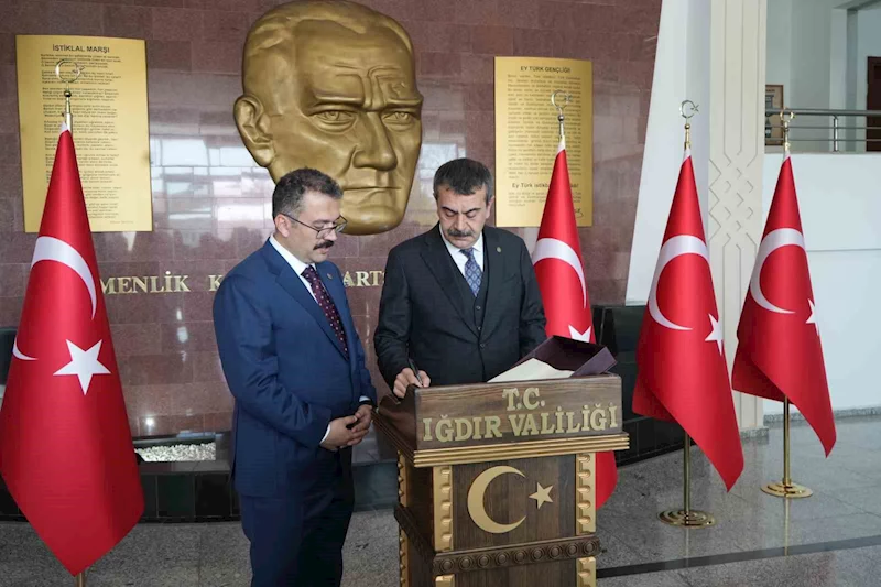 Milli Eğitim Bakanı Tekin Iğdır’da
