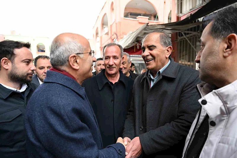AK Parti Sami Er, Şire Pazarı ve Canlı Hayvan Pazarını ziyaret etti
