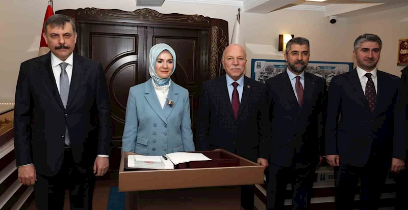 Bakan Göktaş’tan Başkan Sekmen’e sosyal projeler teşekkürü
