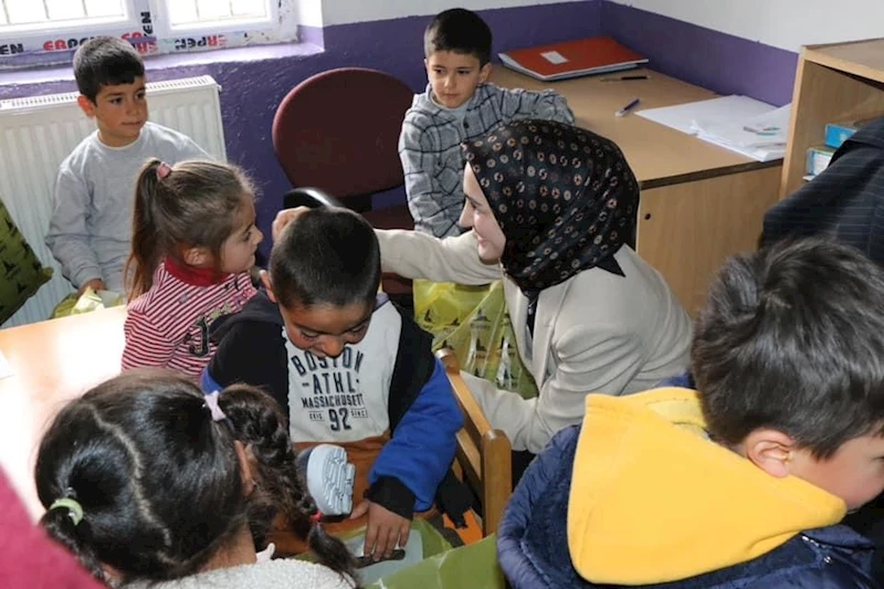 Kaymakam Özçelik, anasınıfı öğrencilerini ziyaret etti
