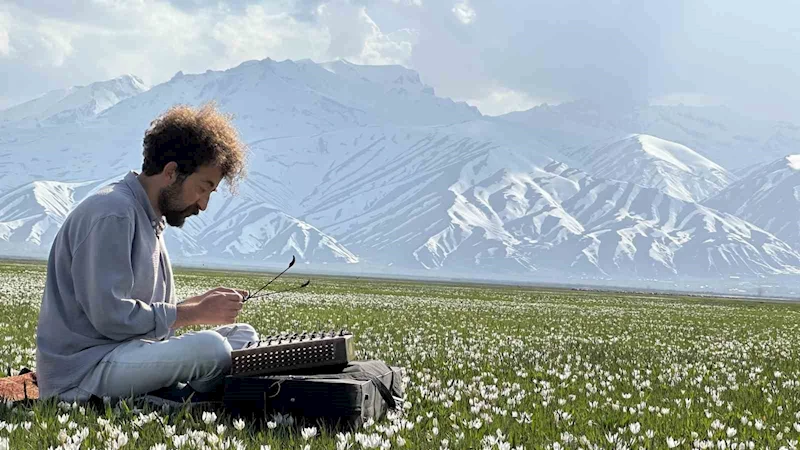 İsviçre’yi andıran manzarada santur keyfi
