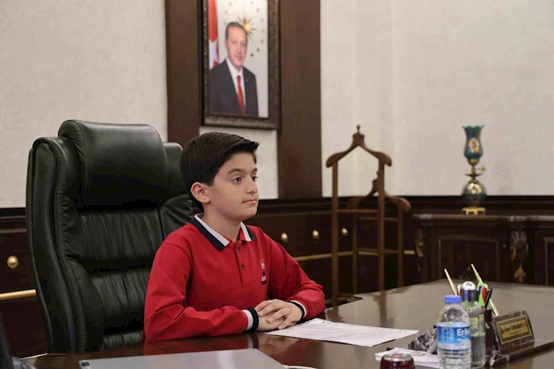Vali koltuğuna oturdu, ilk icraatlarından birisi deprem ve yapı stoku oldu
