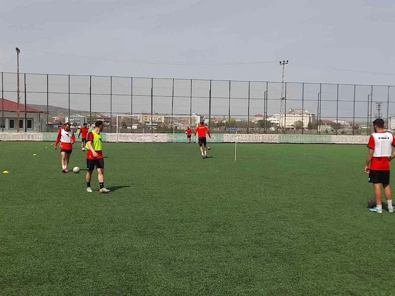 Kars 36 Spor Kelkit maçı hazırlıklarını sürdürüyor
